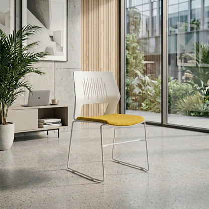 Modern Ergonomic Plastic Chair with Cushioned Seat
